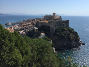 Gaeta medievale vista dall'alto
